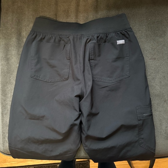 Figs jogger scrubs - Picture 3 of 4